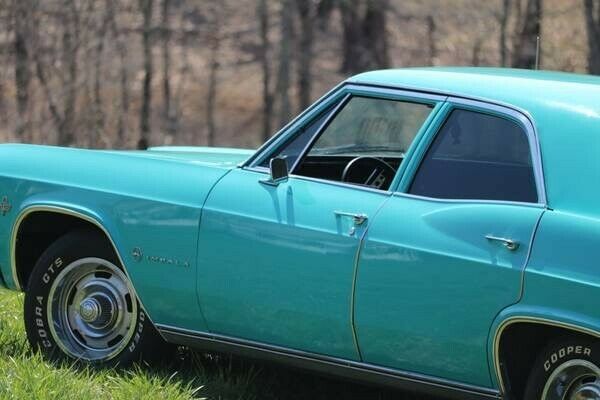 Chevrolet Impala 1965 image number 0