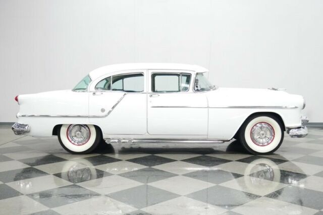 Oldsmobile Eighty-Eight 1954 image number 40
