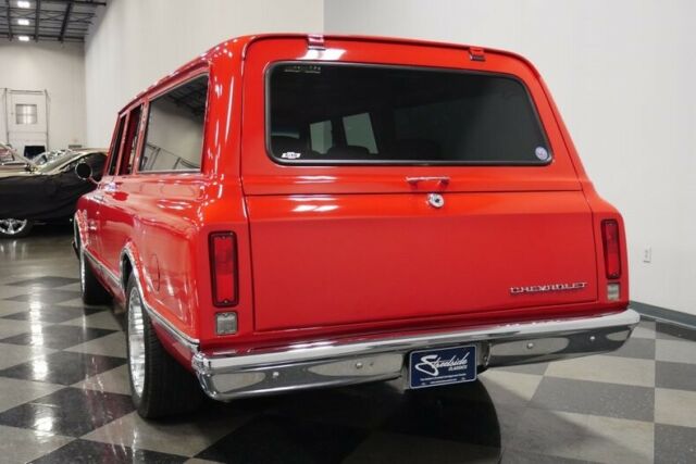 Chevrolet Suburban 1967 image number 10
