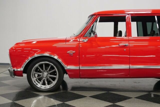 Chevrolet Suburban 1967 image number 23