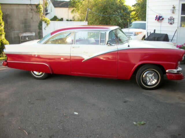 Ford Fairlane 1956 image number 3