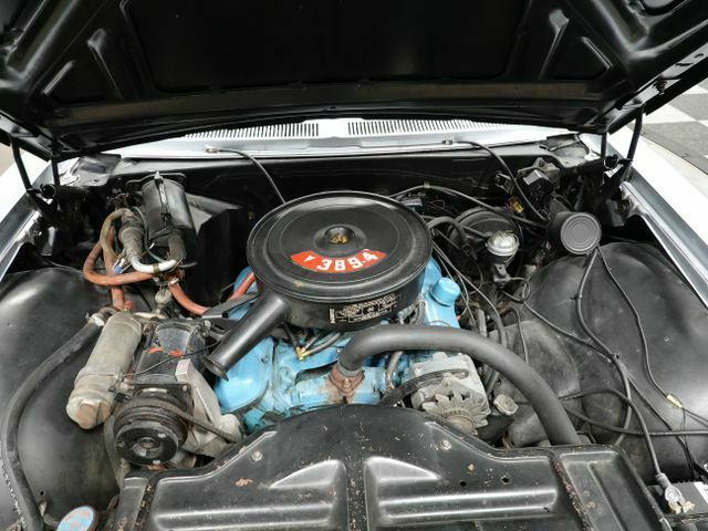 Pontiac Bonneville 1966 image number 2