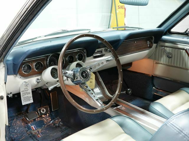 Ford Mustang 1966 image number 10