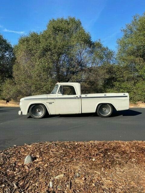 Dodge D100 Pickup 1967 image number 20