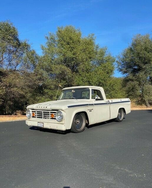 Dodge D100 Pickup 1967 image number 7