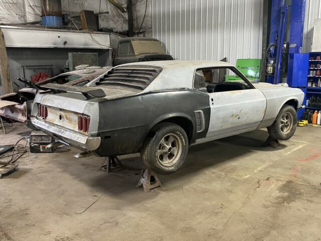 Ford Mustang 1969 image number 2