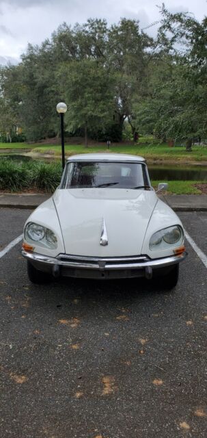 Citroen DS Pallas 1973 image number 0