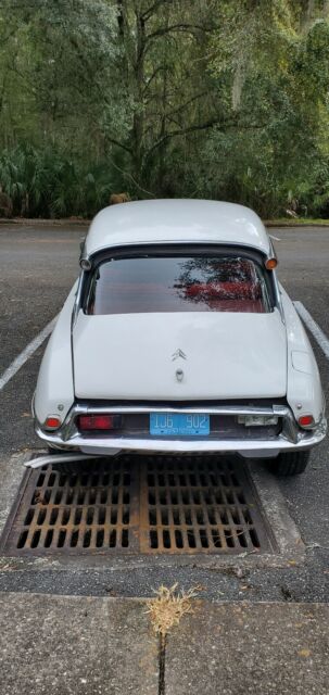 Citroen DS Pallas 1973 image number 6