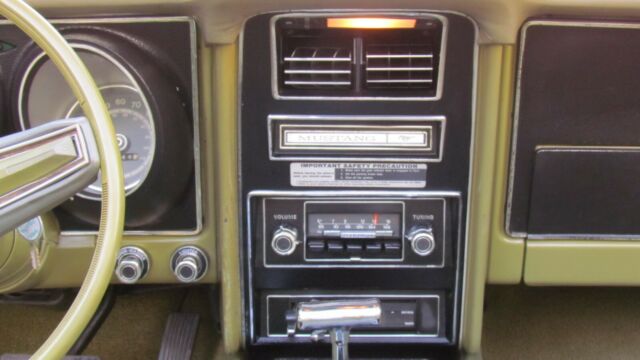 Ford Mustang 1973 image number 10