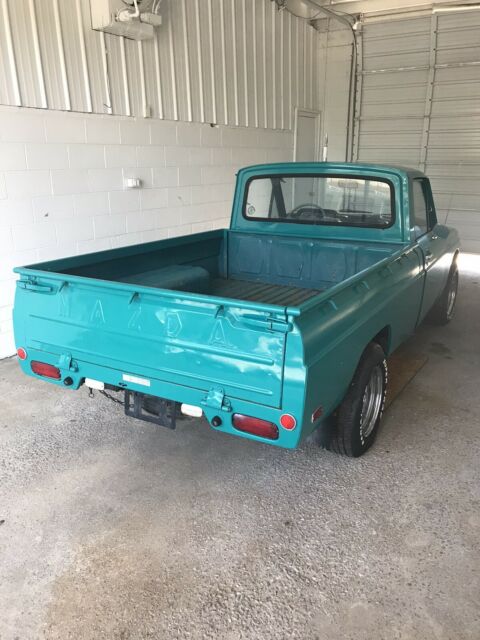 Mazda b1600 1976 image number 3