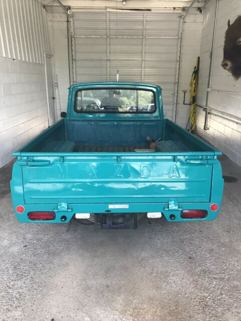 Mazda b1600 1976 image number 4