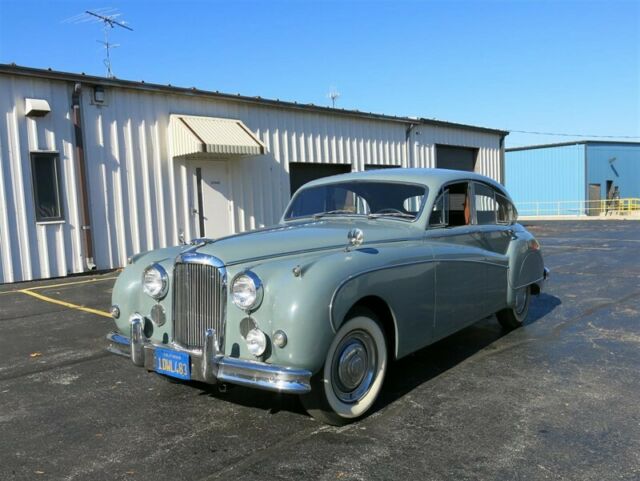Jaguar Mark IX 1959 image number 0
