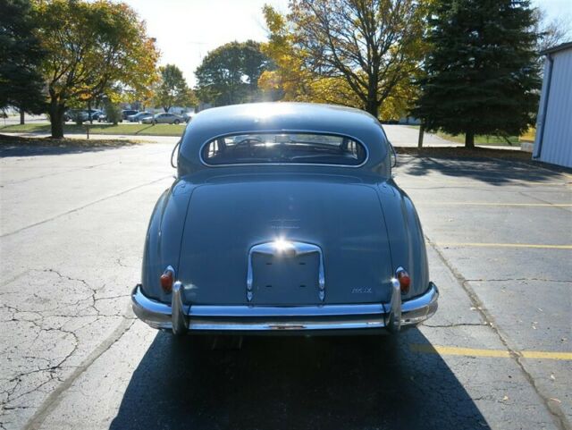 Jaguar Mark IX 1959 image number 31