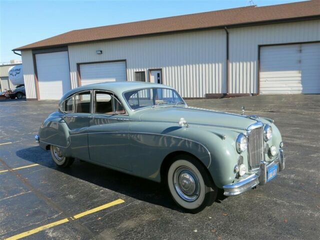 Jaguar Mark IX 1959 image number 39