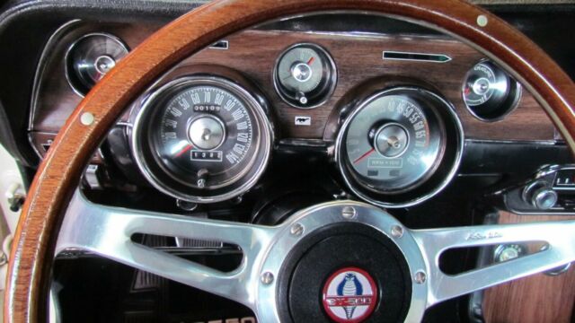 Ford Mustang 1968 image number 13