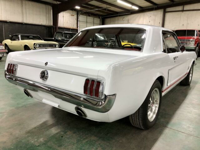 Ford Mustang 1965 image number 4