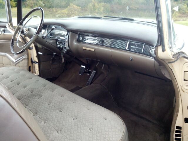 Cadillac DeVille 1955 image number 17