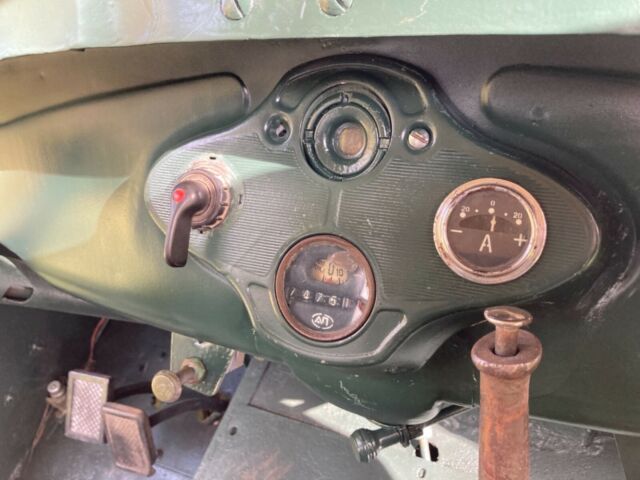 Gaz 67 1946 image number 15