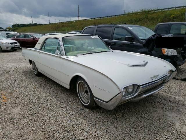 Ford Thunderbird 1961 image number 12