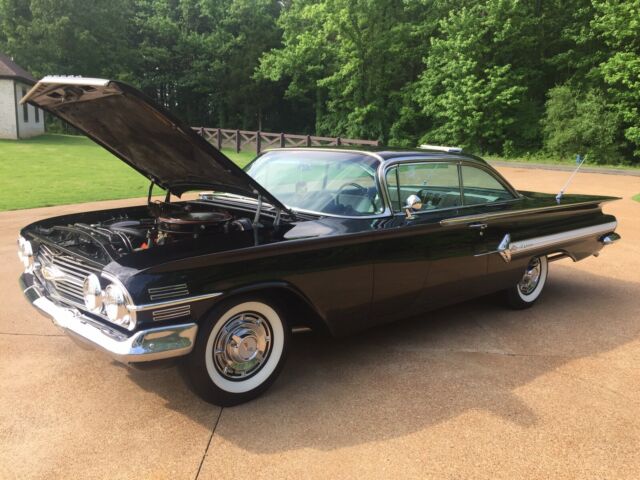 Chevrolet Impala 1960 image number 27