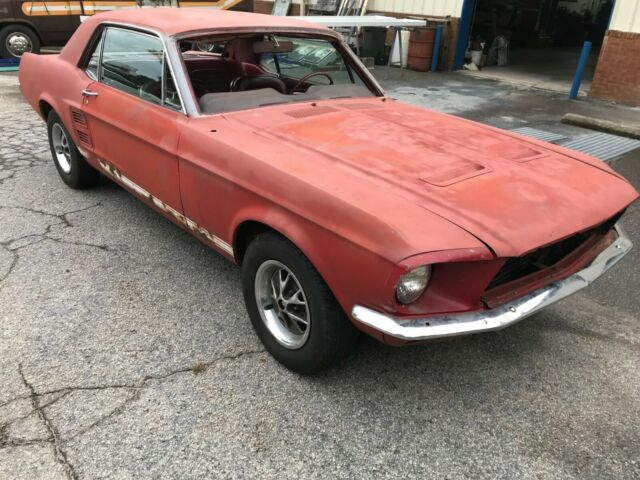 Ford Mustang 1967 image number 12
