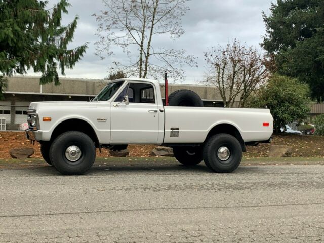 GMC Jimmy 1969 image number 2