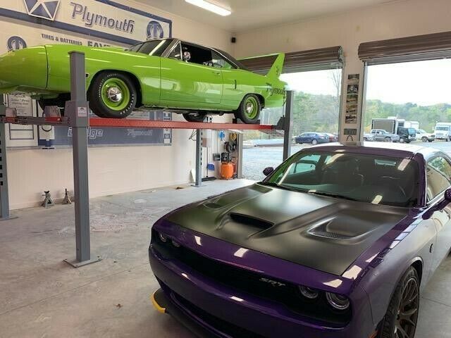 Plymouth Road Runner 1970 image number 15