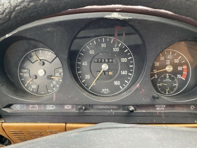 Mercedes-Benz 450SL 1975 image number 10