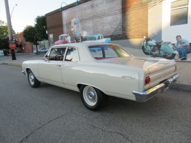 Chevrolet Chevelle 1965 image number 2