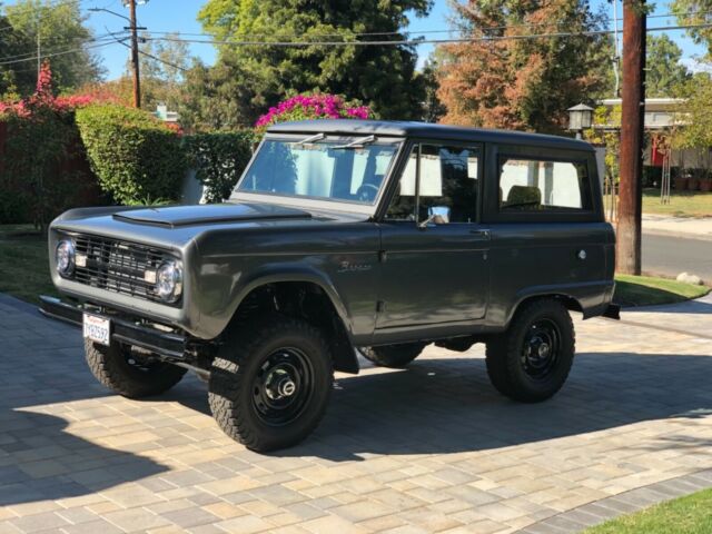 Ford Bronco 1968 image number 12