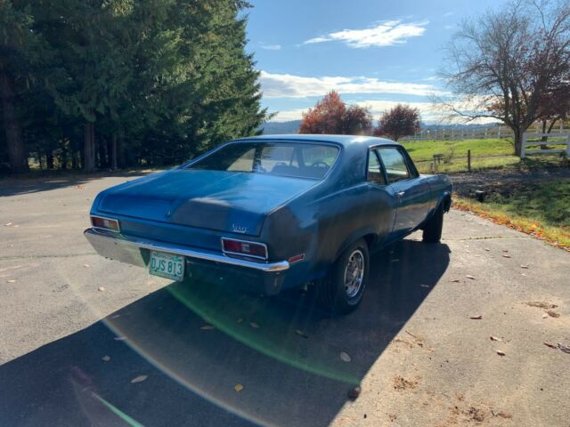 Chevrolet Nova 1972 image number 3