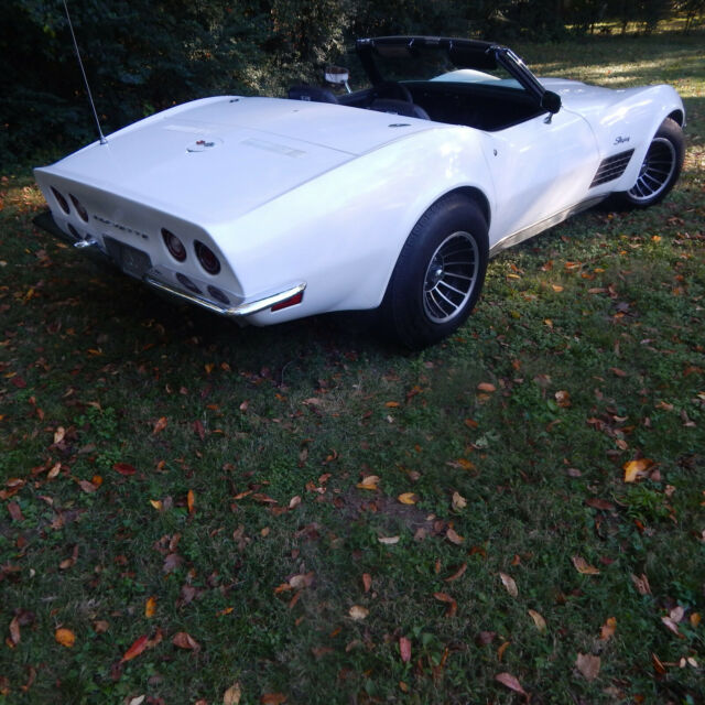 Chevrolet Corvette 1972 image number 22