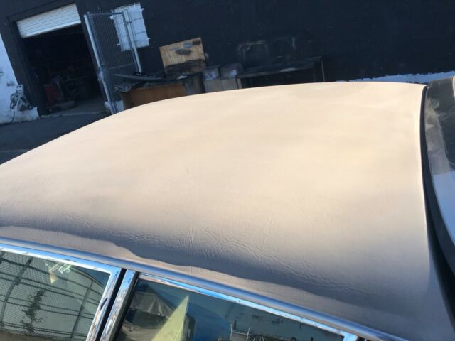 Jensen Interceptor 1974 image number 23