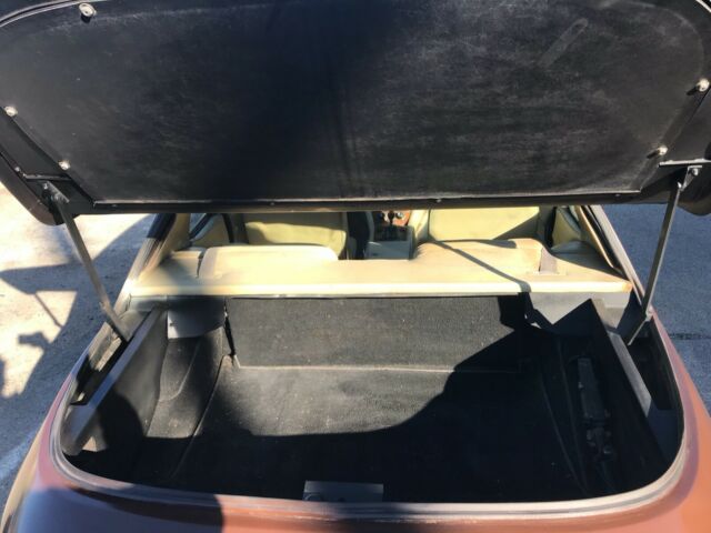 Jensen Interceptor 1974 image number 3