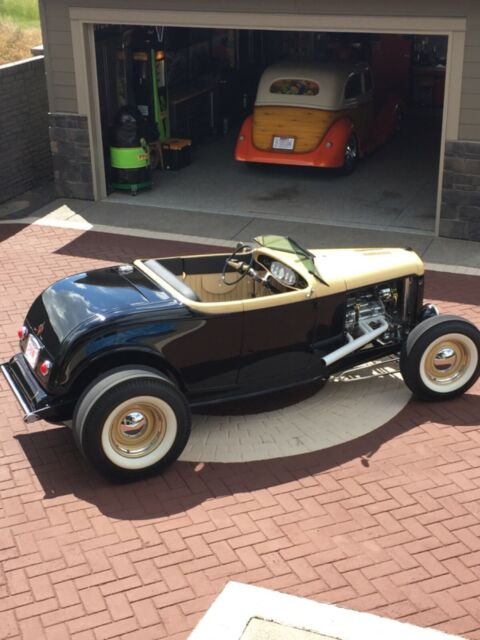 Ford Roadster 1932 image number 15
