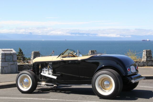 Ford Roadster 1932 image number 16