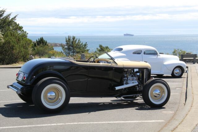 Ford Roadster 1932 image number 18