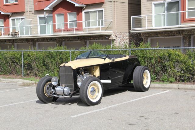 Ford Roadster 1932 image number 9
