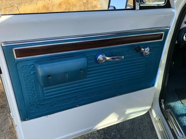 Chevrolet C-10 1970 image number 18