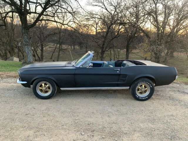 Ford Mustang 1967 image number 0