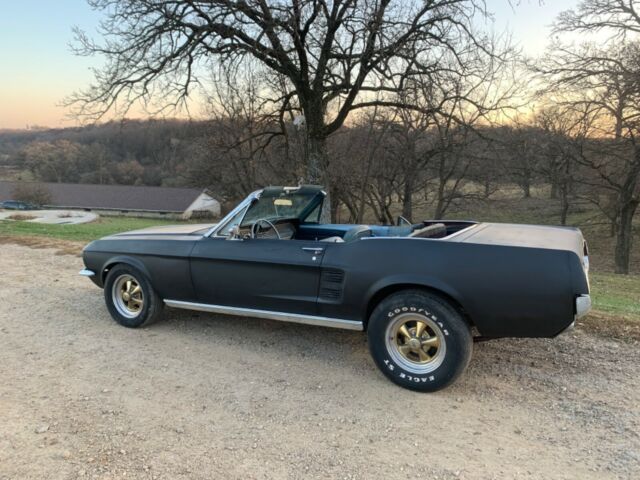 Ford Mustang 1967 image number 1