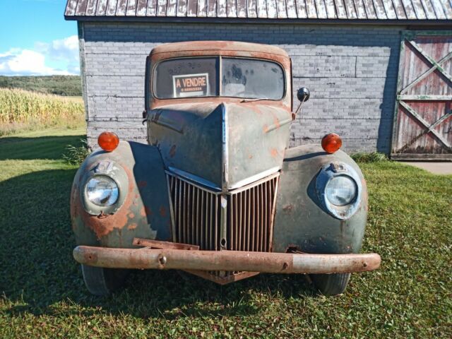 Ford Delivery 1940 image number 0
