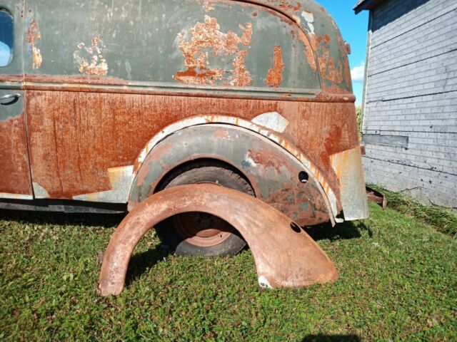 Ford Delivery 1940 image number 3