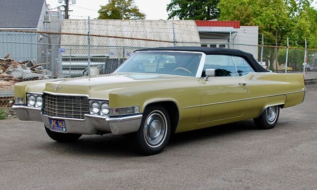 Cadillac DeVille 1969 image number 1
