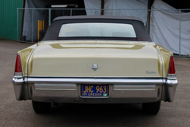 Cadillac DeVille 1969 image number 21