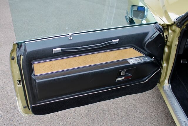 Cadillac DeVille 1969 image number 30