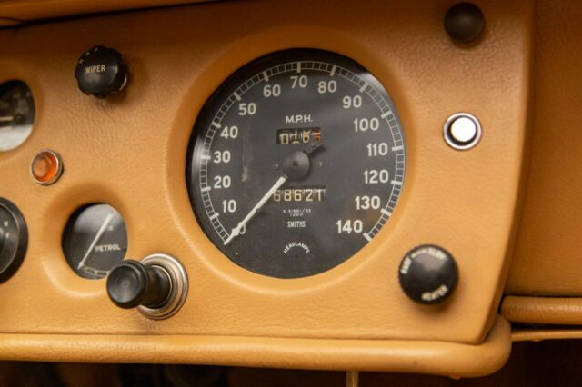 Jaguar XK 1957 image number 17