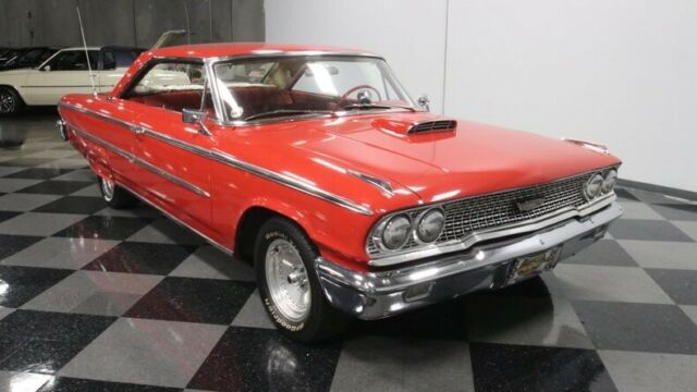 Ford Galaxie 1963 image number 17