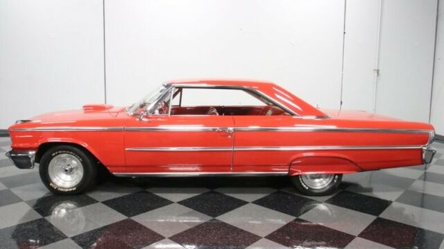 Ford Galaxie 1963 image number 2