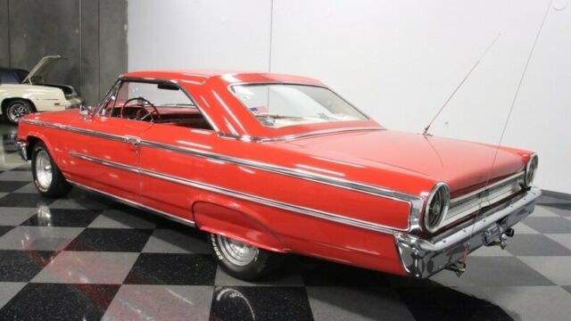 Ford Galaxie 1963 image number 32
